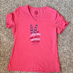 Life Is Good red V-Neck T-Shirt small